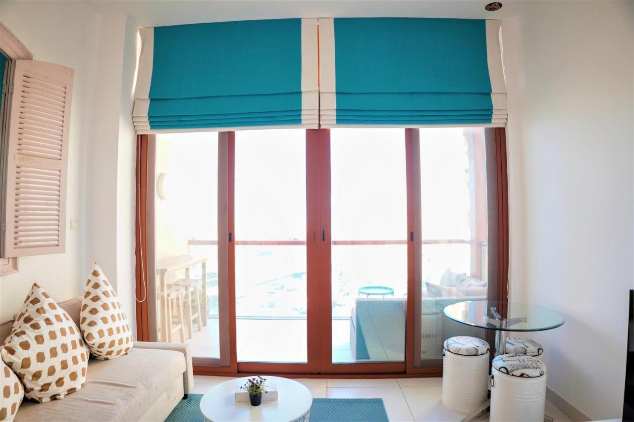 Appartamento Luxury On The Palm With Marina View Balcony Dubai Esterno foto