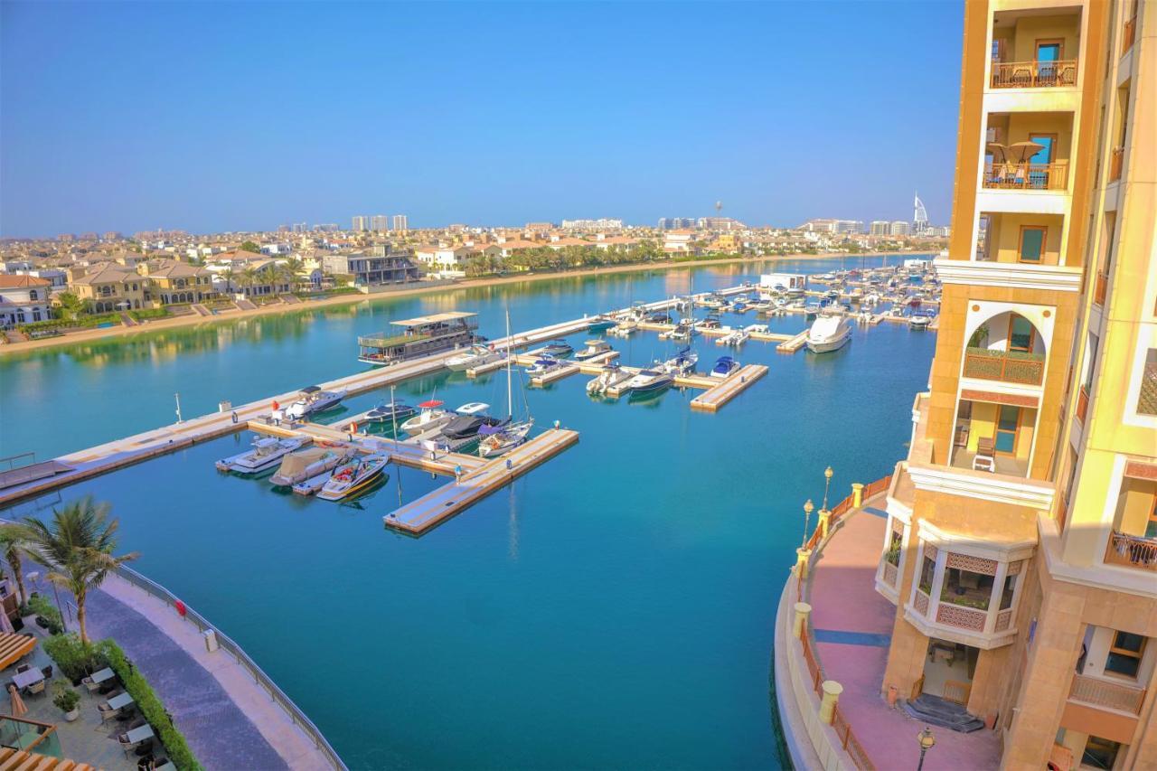 Appartamento Luxury On The Palm With Marina View Balcony Dubai Esterno foto