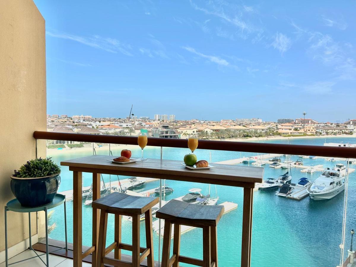 Appartamento Luxury On The Palm With Marina View Balcony Dubai Esterno foto